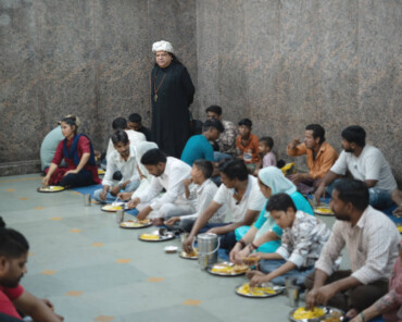 धर्म के नाम पर, क्या हम भक्ति को पाल रहे हैं – या सामाजिक कुप्रथा को?